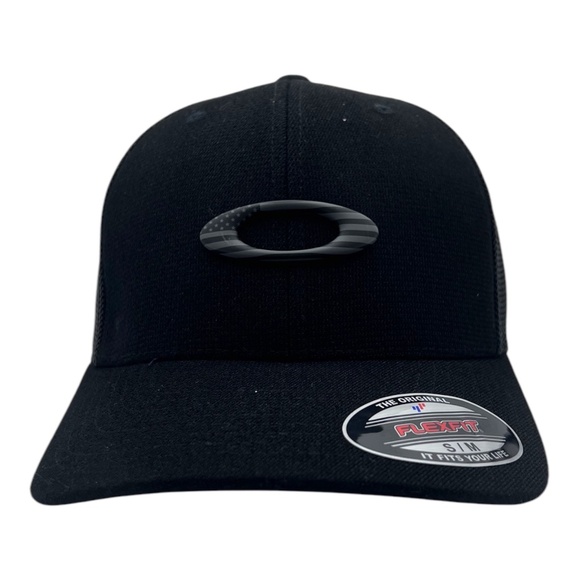 Oakley Tin Can Camo Blackout USA Flex-Fit Hat/Cap Size S/M - Picture 1 of 8